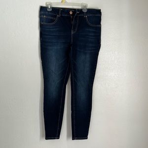 Maurices everflex sz14w jeans